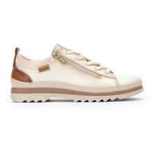 Pikolinos Women's Vigo Sneaker in Nata
