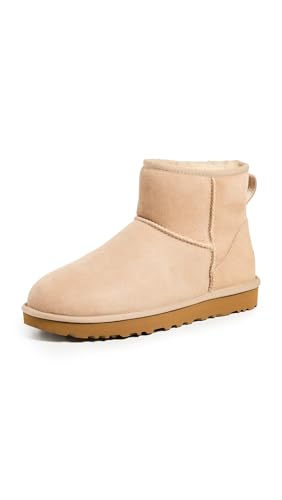 UGG Women's Classic Mini II Fashion Boot