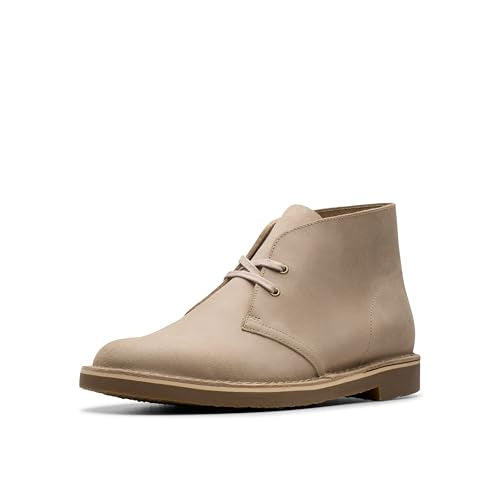 Clarks Men's Shepton Chukka Boot in taupe leather