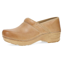 Dansko XP 2.0 Clogs - Honey Distressed in Honey