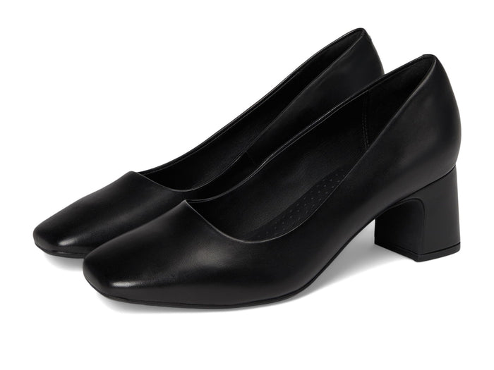 Clarks Women's Fernie Court Pump — Black