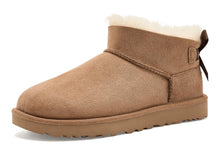 UGG Women's Ultra Mini Bailey Bow in Chestnut