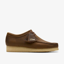 Clarks Unisex Wallabee Shoe — Beeswax Leather in Beeswax