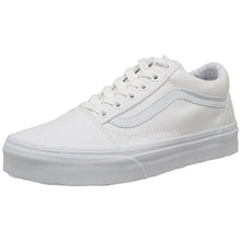 Vans Unisex Old Skool Core Classics Sneaker in True white